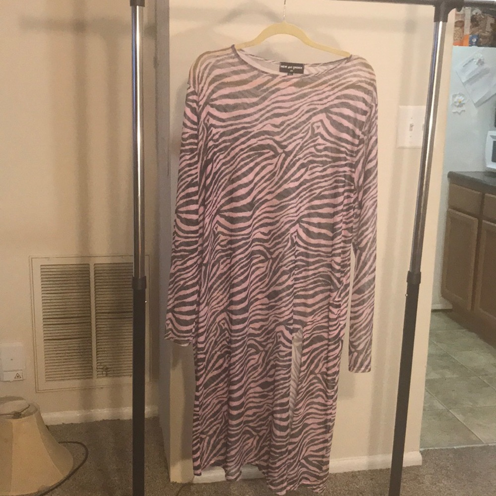 Sheer tunic top